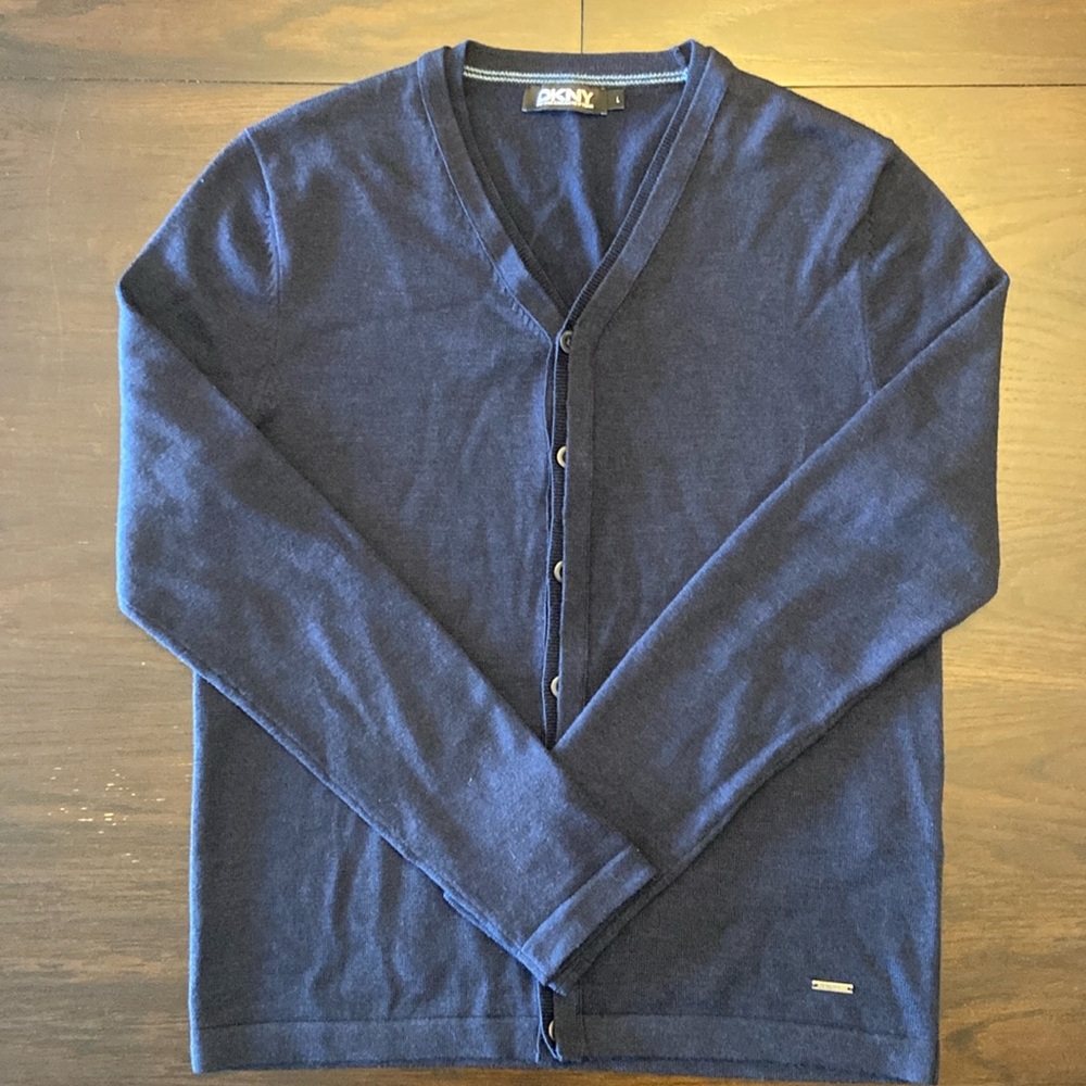 DKNY - Blue Knit Button-Up Sweater - Sz Small (tagged L) Condition 9/10.